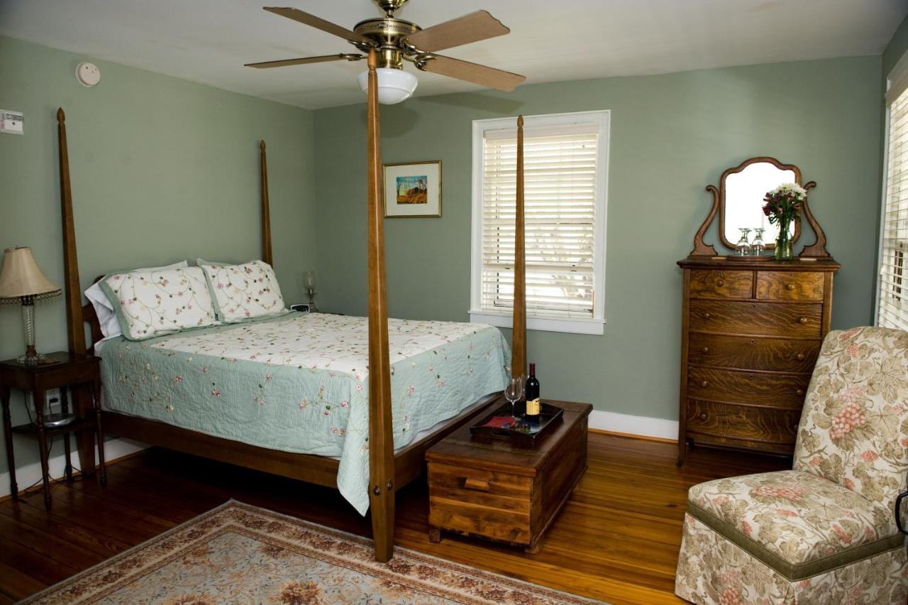 Bed and Breakfast Hopkins Ordinary Bed, Breakfast And Ale Works Sperryville Экстерьер фото
